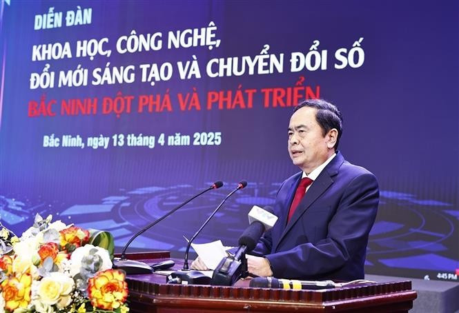 El presidente de la Asamblea Nacional de Vietnam, Tran Thanh Man, pronuncia un discurso. (Fuente: VNA)