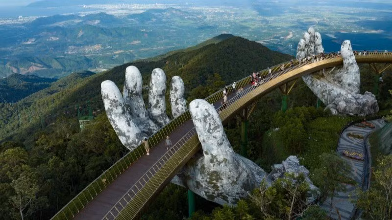 El Puente Dorado en Da Nang (Fuente: nhandan.vn)
