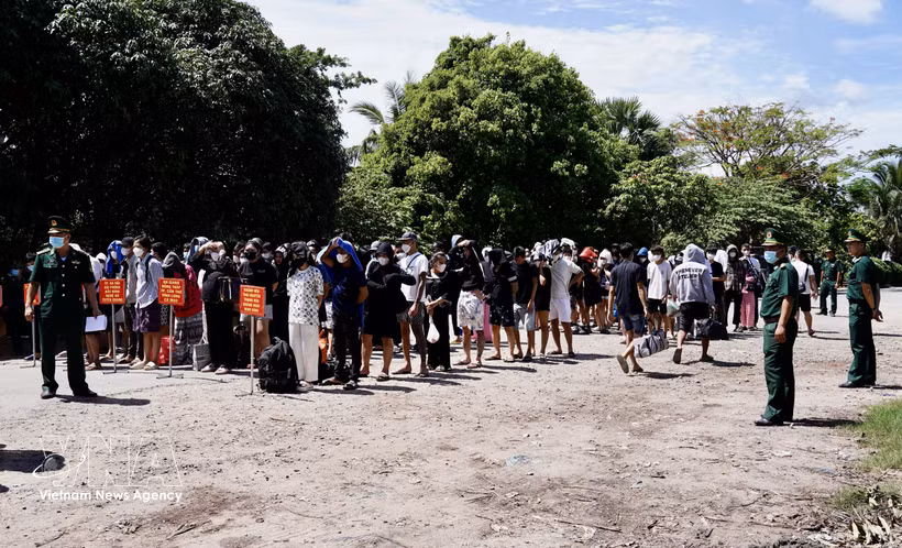 Los 137 ciudadanos vietnamitas devueltos por Camboya (Fuente: VNA)