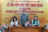 Nguyen Phu Binh, presidente de la Asociación de Enlace con los Vietnamitas en el Extranjero, habla en el evento.(Fuente: VNA)