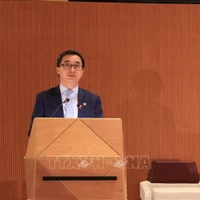 El viceministro de Salud de Vietnam Tran Van Thuan habla en el evento. (Fuente: VNA)