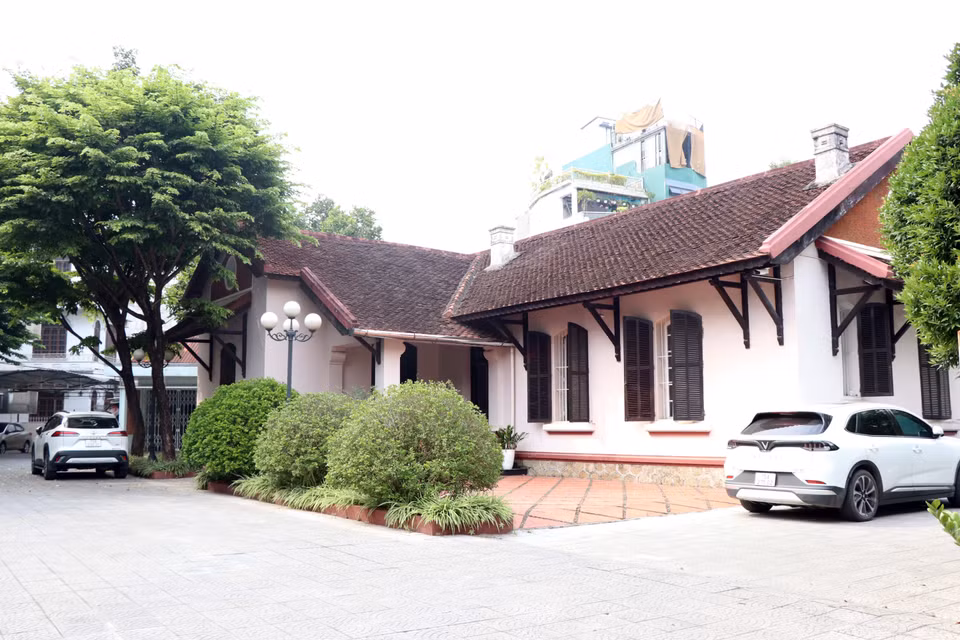 El edificio de oficinas de estilo francés del Departamento de Agricultura y Medio Ambiente de la ciudad de Hue en la calle Dong Da. Foto: VNA