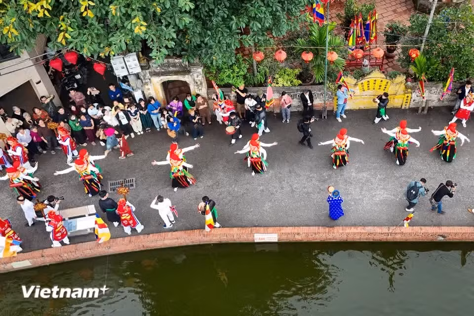 La danza del tambor es la más emblemática de esta festividad. (Foto: Vietnam+)