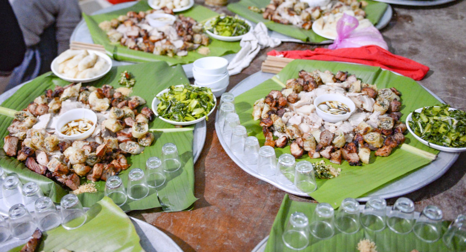 Mesa festiva del Tet del pueblo Dao en Thanh Hoa. (Foto: VNA)