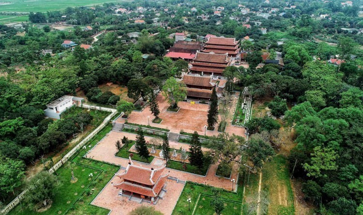 El complejo arqueológico y paisajístico de Yen Tu - Vinh Nghiem - Con Son - Kiep Bac fue reconocido por la UNESCO como Patrimonio Cultural de la Humanidad, convirtiéndose en el noveno sitio de Vietnam declarado Patrimonio de la Humanidad y el primero interprovincial del país, abarcando tres provincias y ciudades: Quang Ninh, Bac Ninh y Hai Phong (antigua). En la foto: La pagoda Quynh Lam se encuentra en la montaña Tien Du, en el sitio arqueológico de la dinastía Tran (ciudad municipal de Dong Trieu, Quang Ninh). Foto: VNA