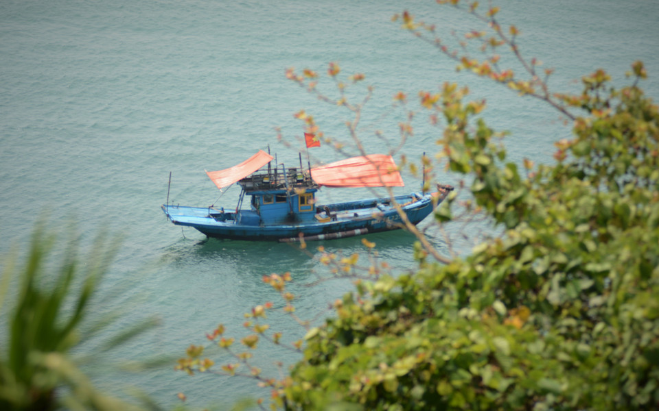 Barcos anclados alrededor de la isla de Son Cha. (Foto: VNA)