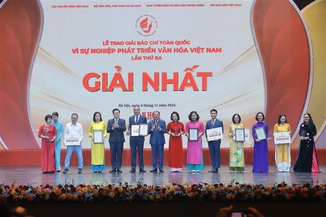 vna-potal-le-trao-giai-bao-chi-toan-quoc-vi-su-nghiep-phat-trien-van-hoa-viet-nam-lan-thu-ba-8391541.jpg