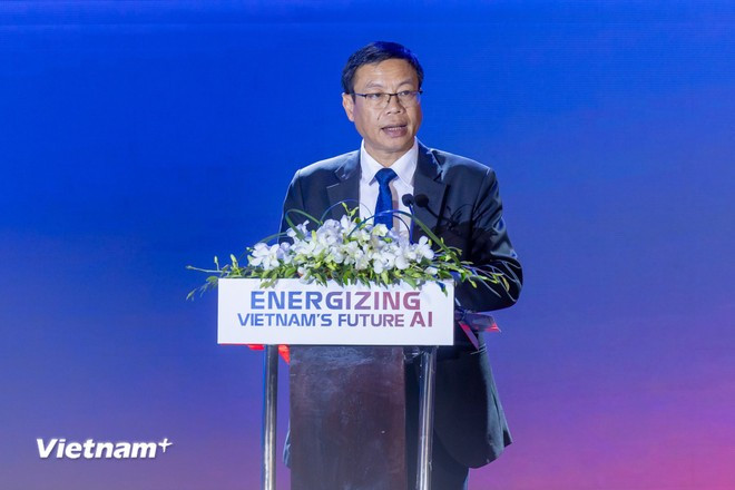 El viceministro vietnamita de Ciencia y Tecnología, Le Xuan Dinh. (Foto: VNA) qualcomm-vietnam-1-2.jpg