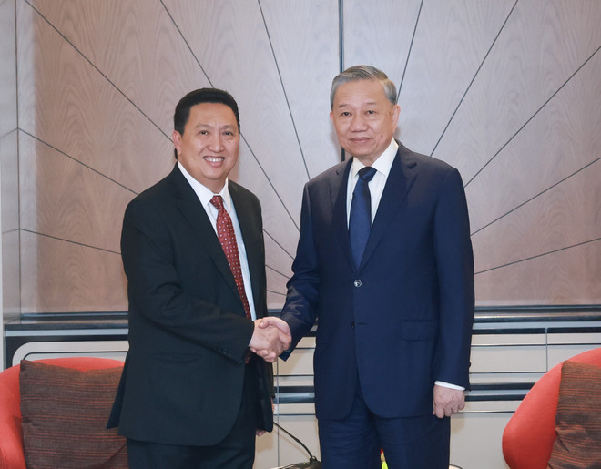 vna-potal-tong-bi-thu-to-lam-tiep-tong-giam-doc-chu-tich-gojek-va-chu-tich-pt-alamtri-resources-7903073.jpg