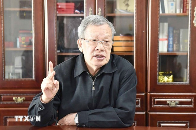 Ling Dequan, un experto veterano en Vietnam y exrepresentante jefe de la agencia de noticias Xinhua en Hanoi, trung-viet-2.jpg