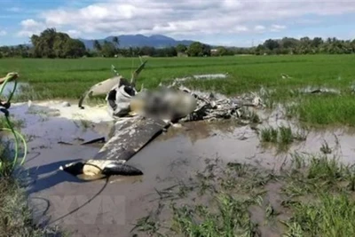 Dos muertos al estrellarse un avión militar de Filipinas 