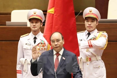 Líderes de países en el mundo y del FEM felicitan a nuevos dirigentes de Vietnam