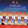 Ceremonia de colocación de la primera piedra para la construcción del aeropuerto de Phan Thiet - Componente de Aviación Civil. Foto: VNA.