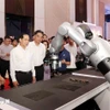 El viceprimer ministro de Vietnam Bui Thanh Son inspecciona los preparativos para el Foro Económico de Otoño 2025 (Fuente: VNA)