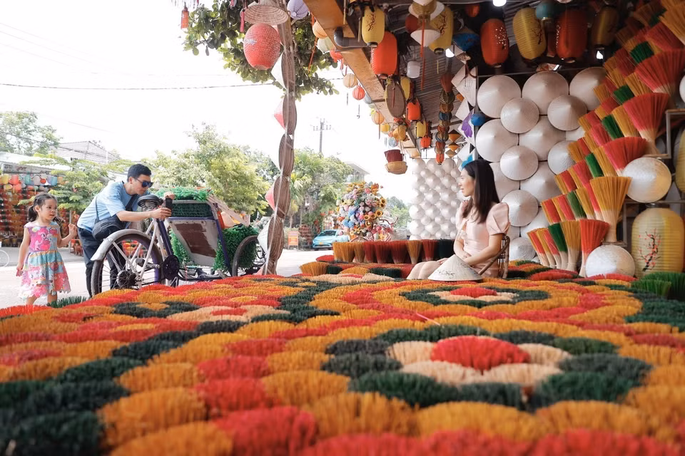 La aldea de Thuy Xuan es conocida en Hue por su oficio tradicional de fabricación de inciensos. (Foto: VNA)