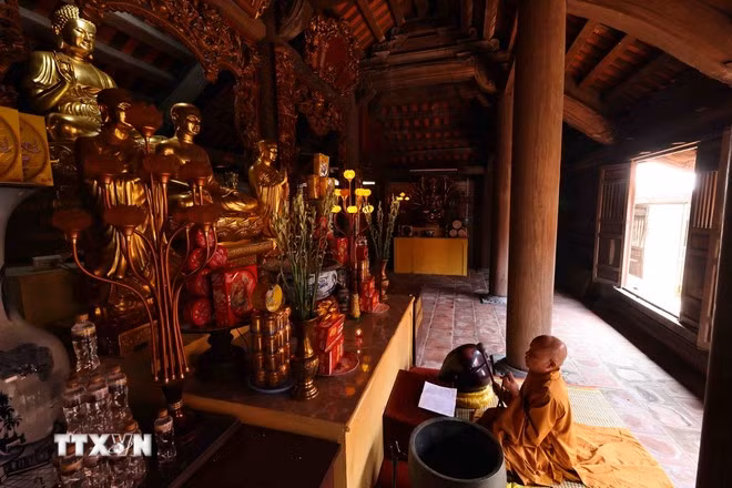 Al visitar Ngoa Van, entramos a un espacio cultural, que preserva nobles valores de la historia, la cultura y la civilización a través de los siglos. (Foto: VNA)