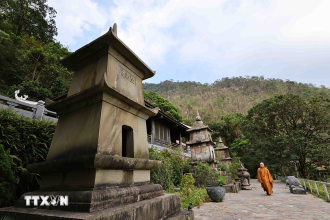 La pagoda Ngoa Van es el lugar donde una vez el rey-monje Tran Nhan Tong practicó el budismo y alcanzó la iluminación. Por ese motivo, el sitio es considerado la tierra sagrada de la secta budista de Truc Lam. (Foto: VNA)