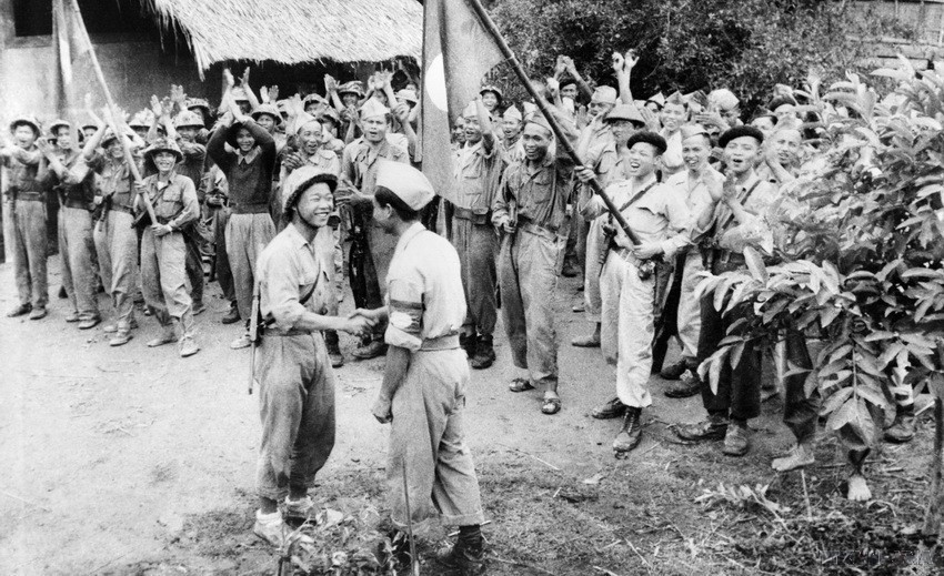 Fuerzas de coalición Laos-Vietnam en la guerra de resistencia contra el colonialismo francés en 1950. (Foto: Archivo de VNA)