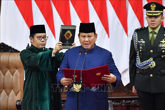 Prabowo Subianto prestó juramento ante el Parlamento como presidente de Indonesia. (Fuente: VNA)