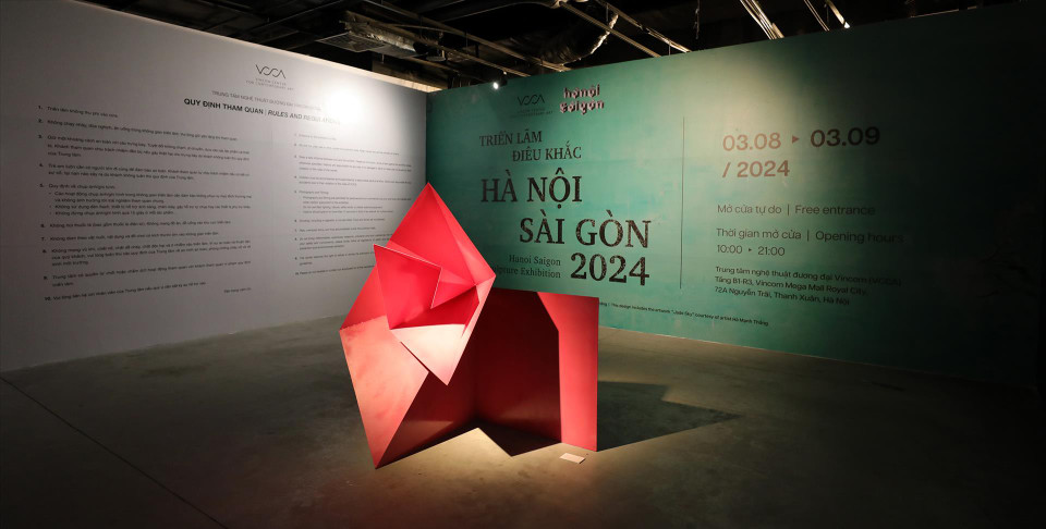 El Centro de Arte Contemporáneo Vincom es el espacio de exhibición de las obras de la exposición llamada "Escultura Hanoi-Saigon". (Fuente: VNA)