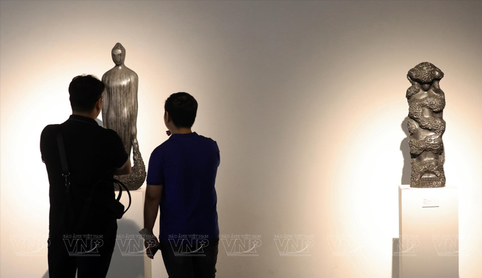 Muchas obras dejan emocionantes impresiones para visitantes. (Fuente: VNA)
