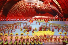 El programa artístico celebra el éxito del XIV Congreso. Foto: (VNA)