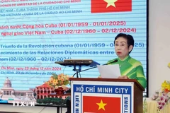 Truong Thi Hien, presidente de la Asociación de Amistad Vietnam-Cuba en Ciudad Ho Chi Minh, habla en el evento (Fuente: VNA)