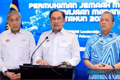El primer ministro de Malasia, Anwar Ibrahim, habla en una conferencia de prensa (Foto: Bernama)