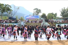 Presentación colectiva de khen del pueblo étnico Mong. Foto: VNA.