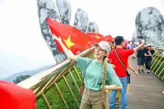 Política de visados flexible contribuye a atraer a turistas internacionales a Vietnam