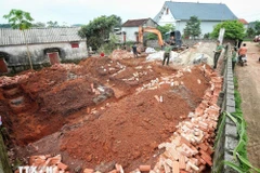 Construcción de viviendas para familias con méritos revolucionarios en situación de dificultad en la provincia de Bac Giang. (Foto: VNA)