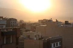 Fotografía tomada en Teherán, Irán, tras un ataque aéreo israelí en la mañana del 13 de junio de 2025. (Foto: Xinhua)