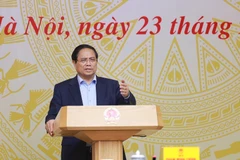 El primer ministro vietnamita, Pham Minh Chinh, preside la 14.ª reunión del Comité Directivo Nacional para la lucha contra la pesca ilegal, no declarada y no reglamentada. (Foto: VNA)