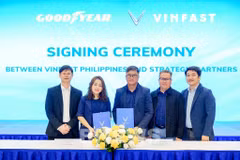 Durante la firma del acuerdo entre VinFast y sus socios filipinos. (Foto: Vingroup)