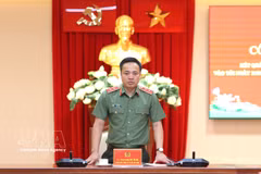 El teniente general Mai Hoang, director de la Policía de Ciudad Ho Chi Minh, informa sobre el caso. (Foto: VNA)