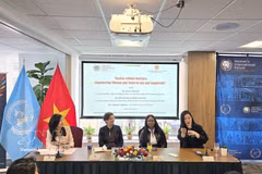 Ponentes participantes en el diálogo. (Foto: VNA)