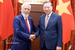 El secretario general del Partido Comunista de Vietnam y presidente del país, To Lam, recibe al primer ministro del Timor Leste, Kay Rala Xanana Gusmão, Foto: VNA