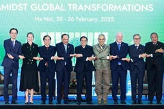 A la sesión plenaria del Foro del Futuro de la ASEAN asistieron el primer ministro vietnamita, Pham Minh Chinh, el presidente de Timor-Leste, José Ramos-Horta, dirigentes y jefes de delegaciones de varios países. (Foto: VNA)