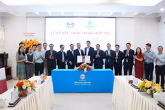 La empresa de Refinación y Petroquímica de Binh Son (BSR) y la Universidad de Tecnología y Educación, perteneciente a la Universidad de Da Nang (UD-UTE), firman un acuerdo de cooperación. (Foto: Photo: petrovietnam.petrotimes.vn)
