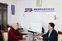 Lin Liwen en la entrevista con la Agencia Vietnamita de Noticias. (Foto: VNA)