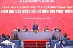 El presidente de la Asamblea Nacional, Tran Thanh Man, habla en el foro. (Foto: VNA)