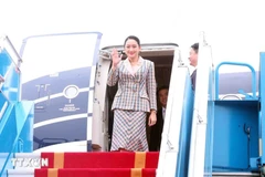 El primer ministro de Tailandia, Paetongtarn Shinawatra, llega a Hanoi. (Foto: VNA)