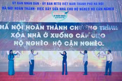 Anuncian la finalización del programa de eliminar las viviendas degradadas de los hogares pobres y casi pobres de Hanoi en 2024. (Foto: Nguyen Thang/VNA)