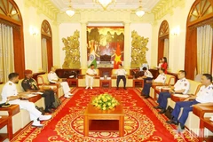 En la reunión. (Foto: qdnd.vn)