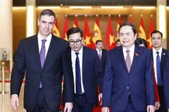 El presidente de la Asamblea Nacional de Vietnam, Tran Thanh Man, y el presidente del Gobierno de España, Pedro Sánchez. (Foto: VNA)