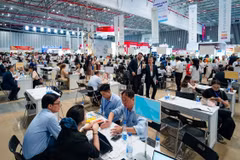 La edición 2025 de Vietnam International Sourcing (VIS) acogió con éxito reuniones de negocios B2B entre empresas participantes. (Foto: Departamento de Desarrollo de Mercados Extranjeros del Ministerio de Industria y Comercio de Vietnam)