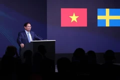 El primer ministro Pham Minh Chinh habla en el Foro Empresarial Vietnam-Suecia. (Foto: VNA)