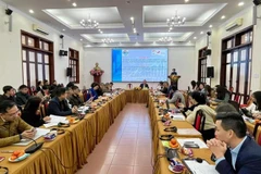 Se presenta el informe "Economía de Vietnam en 2024 y perspectivas para 2025" del Instituto Central de Gestión Económica. (Foto: Vietnam+)