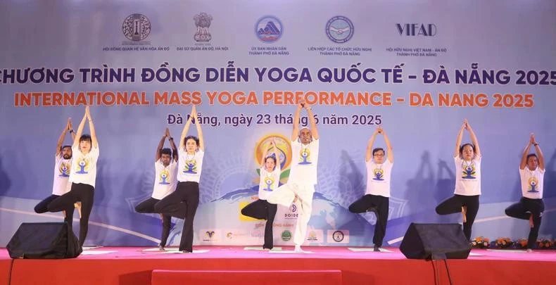 Una presentación de yoga (Foto: VNA)