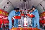 Vuelo especial traslada 7.104 muestras de restos de mártires (Foto: VNA)